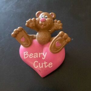 Beaty Cute Lapel Pin Vintage
